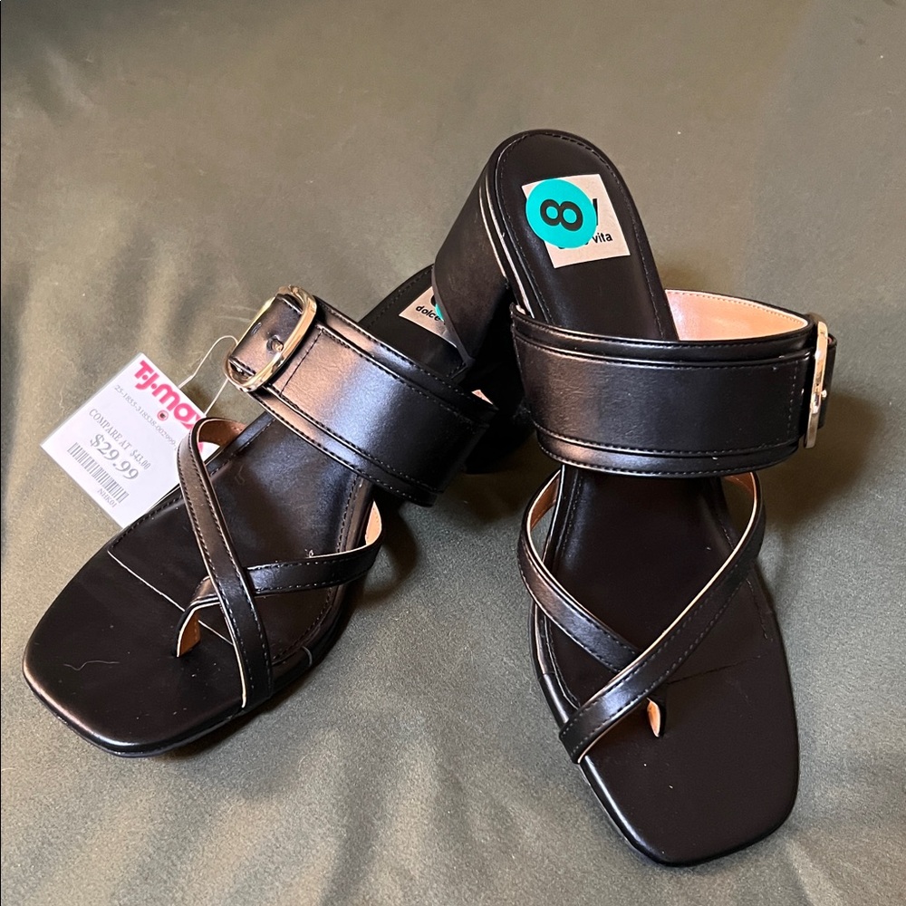 Dolce Vita Black Lavurn Sandals NWT